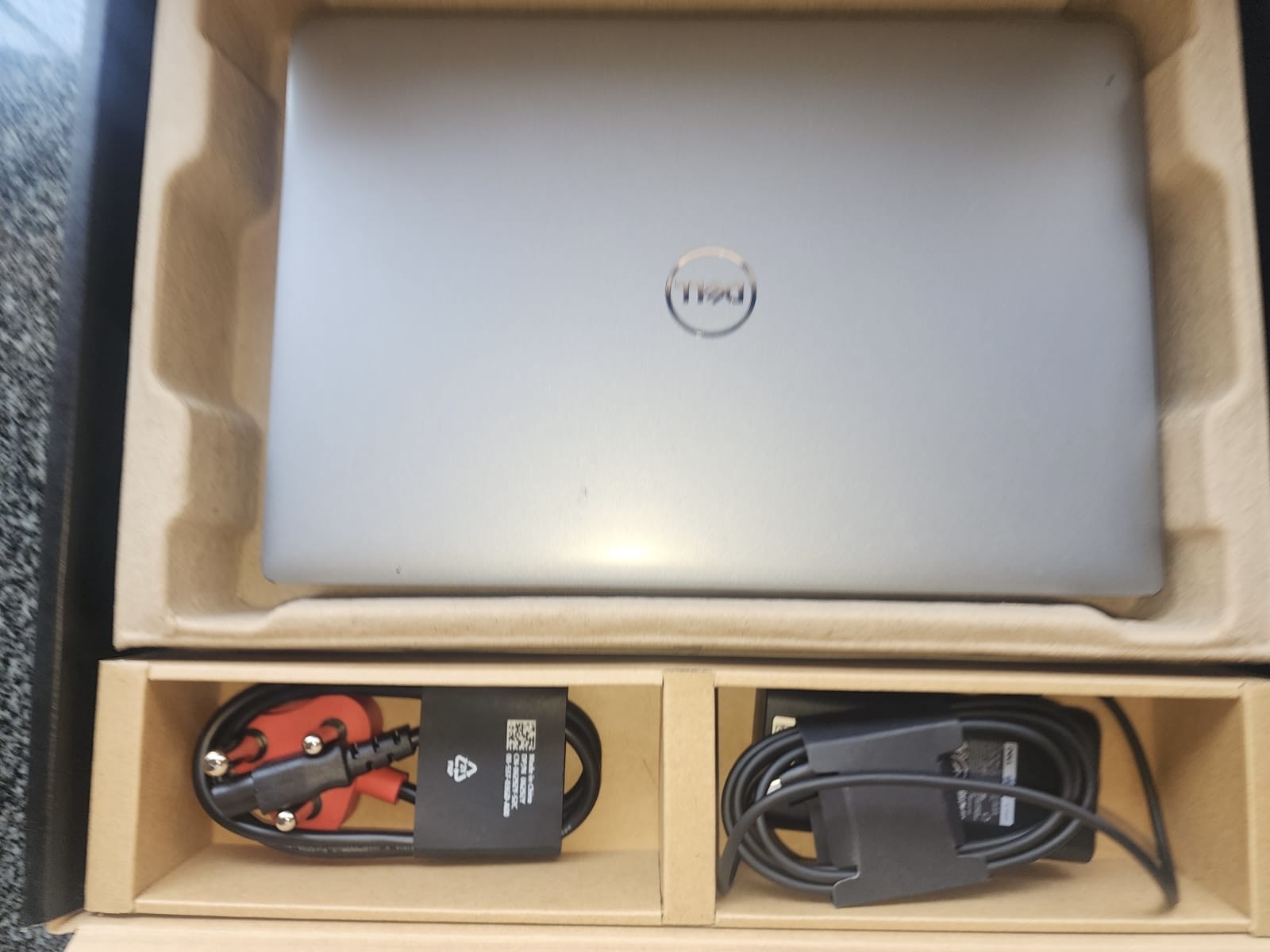 Dell Latitude 5350 Core Ultra 7 135U 32GB LPDDR5x 512GB NVMe SSD 13.3” FHD Windows 11 Pro AI Laptop - Image 5